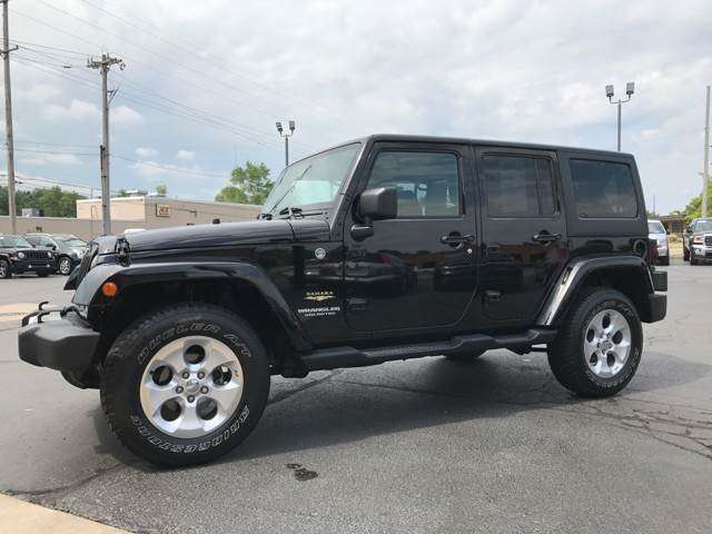 2014 Jeep Wrangler Unlimited 4x4 Sahara 4dr SUV